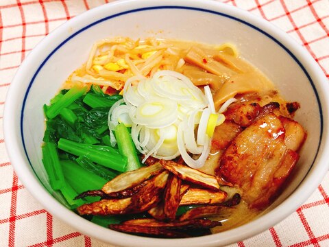 手作り辛味噌ラーメン! 具だくさん編